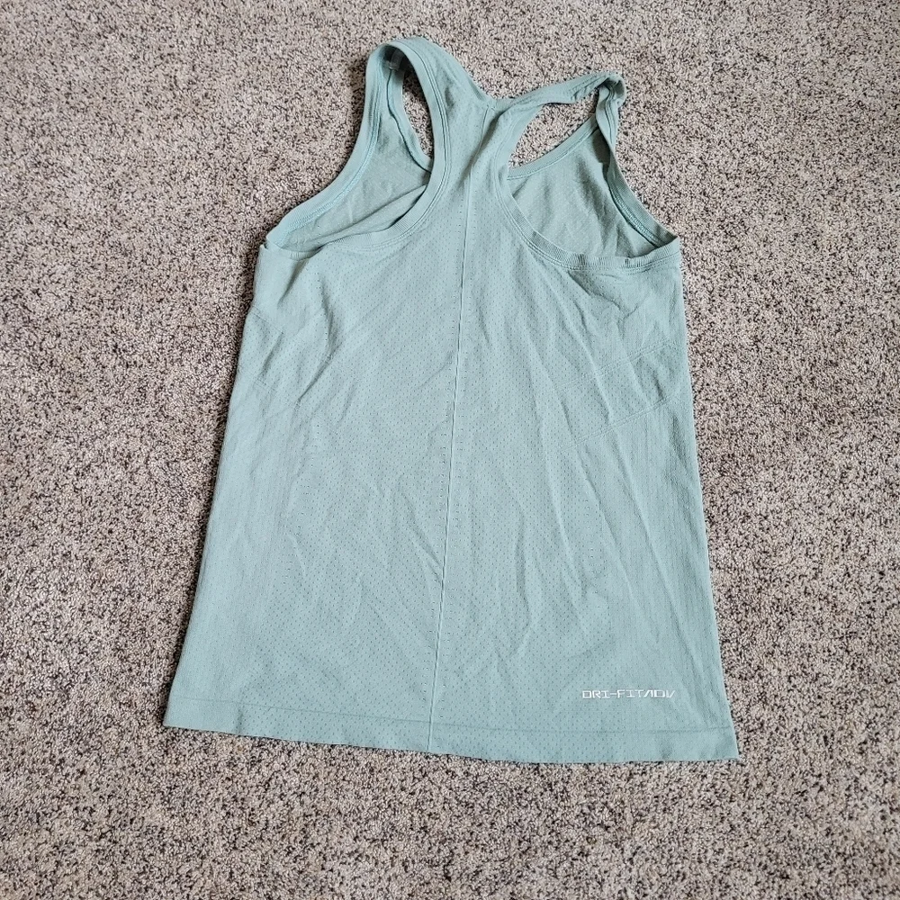 Nike Drifit Womens Slim Fit Green Running Tank Top Size Small